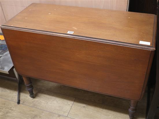 A mahogany drop flap table, W.90cm